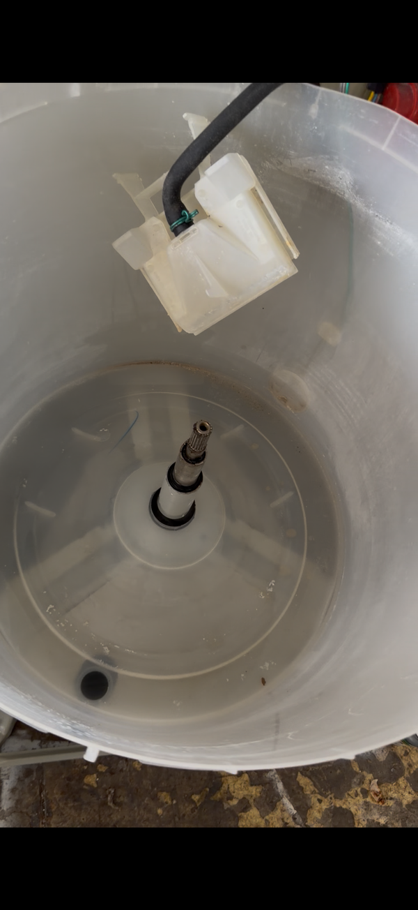 Whirlpool Direct Drive Top Load Washer - Extremely Nice Condition - Built To Last!