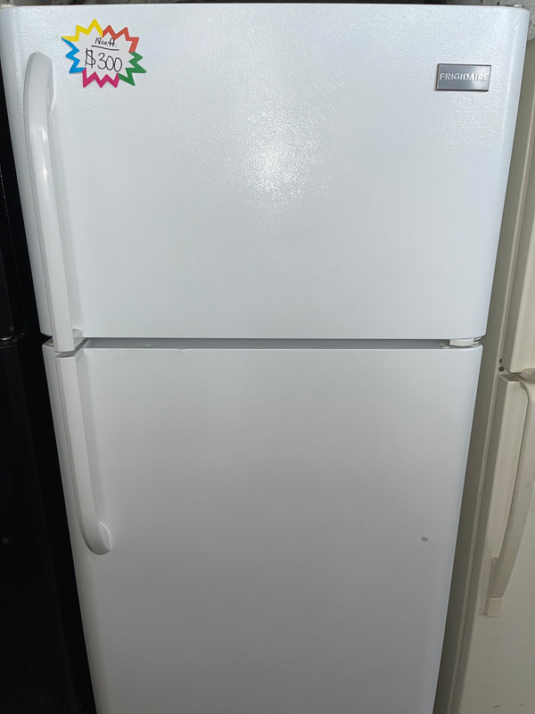 18 cu ft Frigidaire Top-freezer Refrigerator